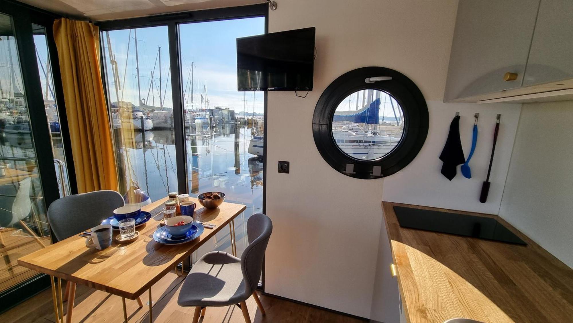 Hausboot Hilja Hotel Schleswig Exterior photo